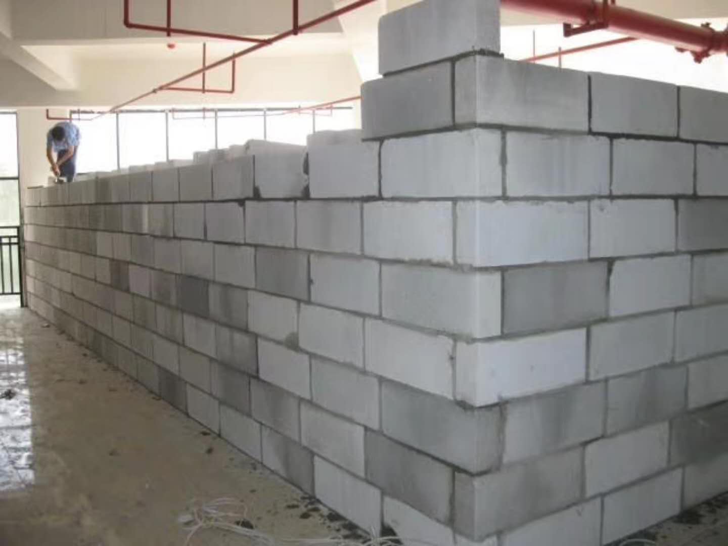 徐汇蒸压加气混凝土砌块承重墙静力和抗震性能的研究